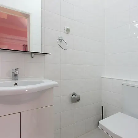 3 Bedroom With Trrace Apartment *