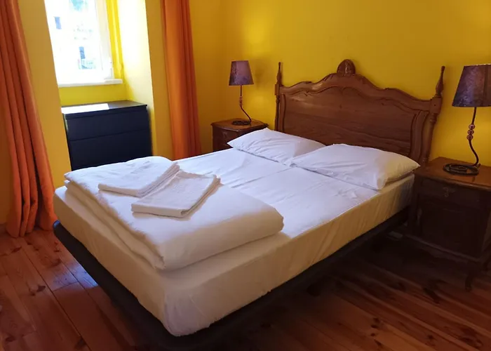 Charming 2 Bedroom In Centre